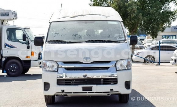 Buy Import Toyota Hiace White Car in Import - Dubai in Hhohho Buy Import Toyota Hiace White Car in Import - Dubai in Hhohho