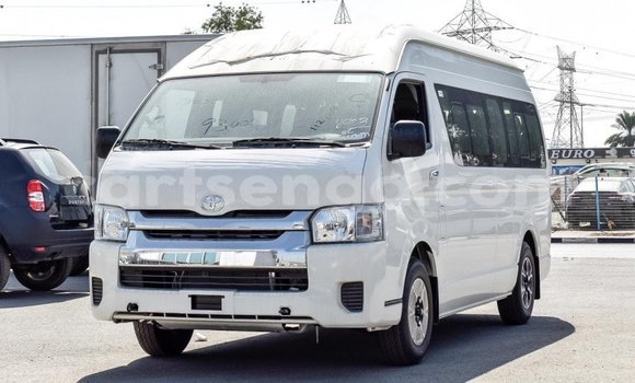 Buy Import Toyota Hiace White Car in Import - Dubai in Hhohho Buy Import Toyota Hiace White Car in Import - Dubai in Hhohho