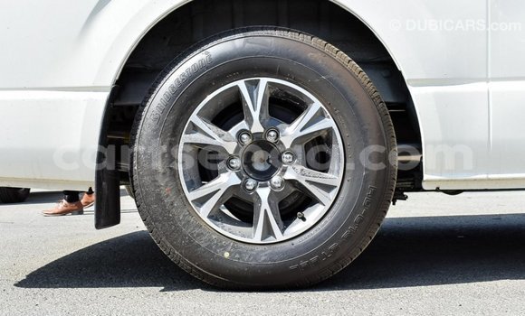Buy Import Toyota Hiace White Car in Import - Dubai in Hhohho Buy Import Toyota Hiace White Car in Import - Dubai in Hhohho