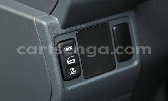 Buy Import Toyota Land Cruiser White Car in Ezulwini in Hhohho Buy Import Toyota Land Cruiser White Car in Ezulwini in Hhohho