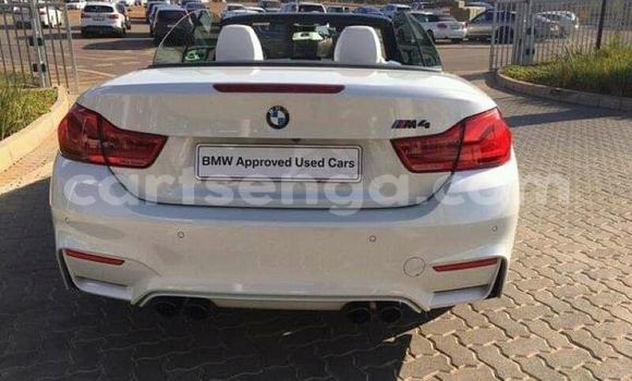 Nunua Ilio tumika BMW M4 White Gari ndani ya Manzini nchini Manzini Nunua Ilio tumika BMW M4 White Gari ndani ya Manzini nchini Manzini