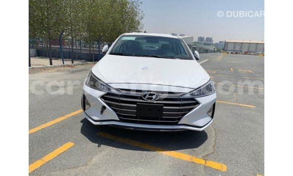 Acheter Import Voiture Hyundai Elantra Blanc à Import - Dubai, Hhohho Acheter Import Voiture Hyundai Elantra Blanc à Import - Dubai, Hhohho