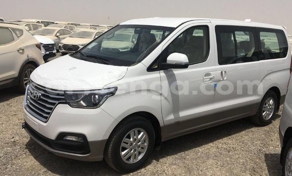 Acheter Import Voiture Hyundai Accent Blanc à Import - Dubai, Hhohho Acheter Import Voiture Hyundai Accent Blanc à Import - Dubai, Hhohho