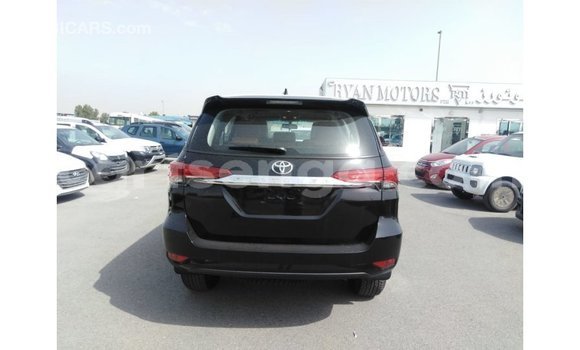Nunua Imported Toyota Fortuner Black Gari ndani ya Import - Dubai nchini Hhohho Nunua Imported Toyota Fortuner Black Gari ndani ya Import - Dubai nchini Hhohho