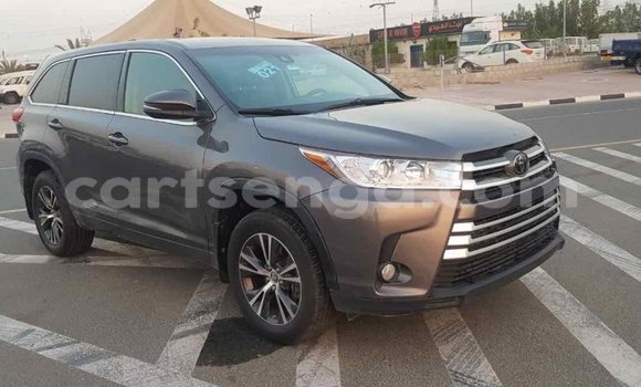 Buy Import Toyota Highlander Other Car in Import - Dubai in Hhohho Buy Import Toyota Highlander Other Car in Import - Dubai in Hhohho