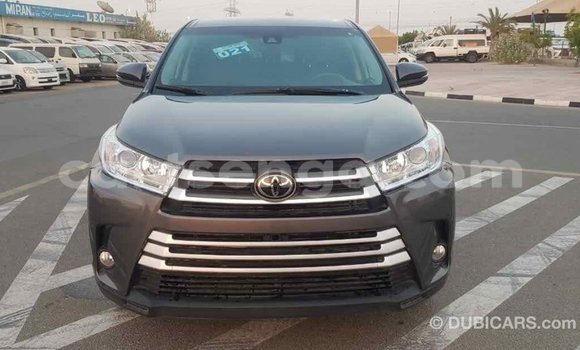 Buy Import Toyota Highlander Other Car in Import - Dubai in Hhohho Buy Import Toyota Highlander Other Car in Import - Dubai in Hhohho