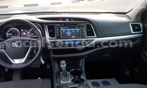 Buy Import Toyota Highlander Other Car in Import - Dubai in Hhohho Buy Import Toyota Highlander Other Car in Import - Dubai in Hhohho