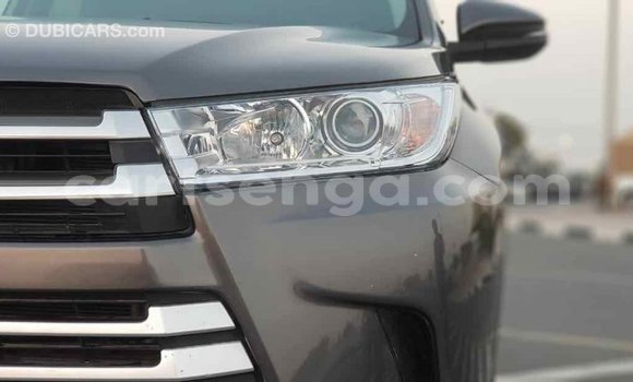 Buy Import Toyota Highlander Other Car in Import - Dubai in Hhohho Buy Import Toyota Highlander Other Car in Import - Dubai in Hhohho