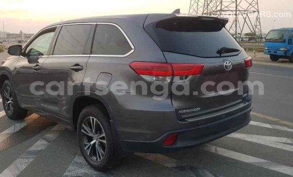 Buy Import Toyota Highlander Other Car in Import - Dubai in Hhohho Buy Import Toyota Highlander Other Car in Import - Dubai in Hhohho