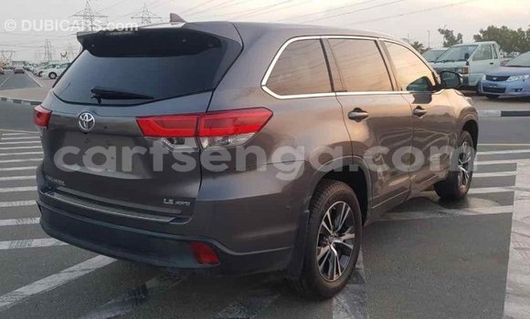 Buy Import Toyota Highlander Other Car in Import - Dubai in Hhohho Buy Import Toyota Highlander Other Car in Import - Dubai in Hhohho