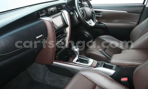 Acheter Occasion Voiture Toyota Fortuner Blanc à Malkerns, Manzini Acheter Occasion Voiture Toyota Fortuner Blanc à Malkerns, Manzini