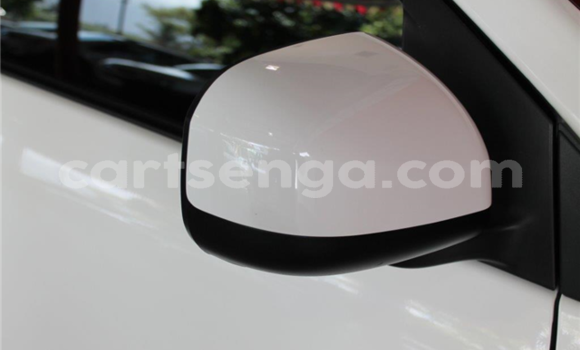 Buy Used Toyota Avanza White Car in Ezulwini in Hhohho Buy Used Toyota Avanza White Car in Ezulwini in Hhohho