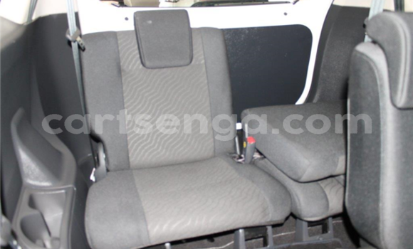 Buy Used Toyota Avanza White Car in Ezulwini in Hhohho Buy Used Toyota Avanza White Car in Ezulwini in Hhohho