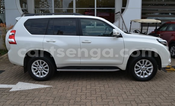 Acheter Occasion Voiture Toyota Prado Blanc à Malkerns, Manzini Acheter Occasion Voiture Toyota Prado Blanc à Malkerns, Manzini