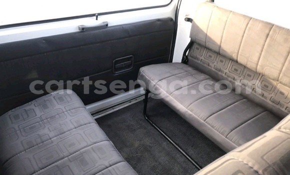 Buy Used Toyota Venza White Car in Ezulwini in Hhohho Buy Used Toyota Venza White Car in Ezulwini in Hhohho