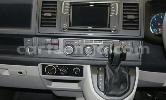 Buy Used Volkswagen Caravelle Other Car in Bhunya in Manzini Buy Used Volkswagen Caravelle Other Car in Bhunya in Manzini