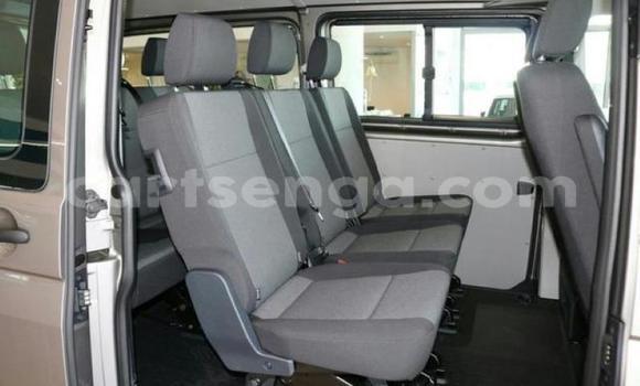 Buy Used Volkswagen Caravelle Other Car in Bhunya in Manzini Buy Used Volkswagen Caravelle Other Car in Bhunya in Manzini