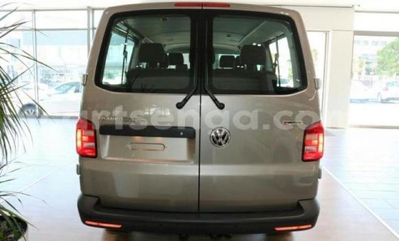 Buy Used Volkswagen Caravelle Other Car in Bhunya in Manzini Buy Used Volkswagen Caravelle Other Car in Bhunya in Manzini