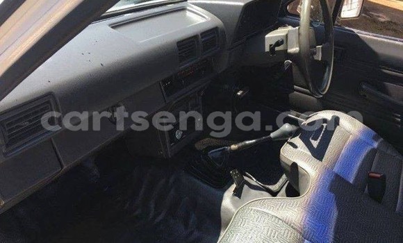 Buy Used Toyota Hilux White Car in Ezulwini in Hhohho Buy Used Toyota Hilux White Car in Ezulwini in Hhohho