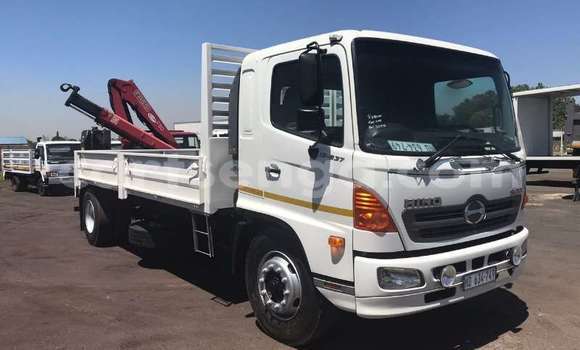 Buy Used Hino 300 Series White Truck in Mbabane in Manzini