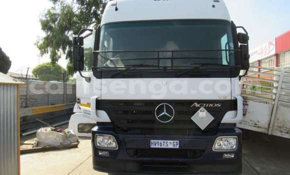 Buy Used Mercedes‒Benz 2644 White Truck in Mbabane in Manzini Buy Used Mercedes‒Benz 2644 White Truck in Mbabane in Manzini