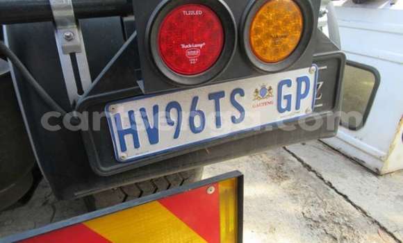 Buy Used Mercedes‒Benz 2644 White Truck in Mbabane in Manzini Buy Used Mercedes‒Benz 2644 White Truck in Mbabane in Manzini