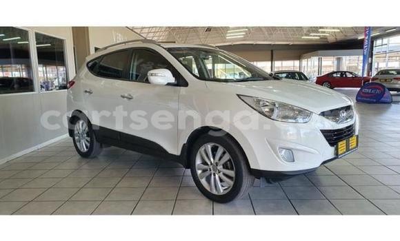 Nunua Ilio tumika Hyundai ix35 Silver Gari ndani ya Manzini nchini Manzini Nunua Ilio tumika Hyundai ix35 Silver Gari ndani ya Manzini nchini Manzini