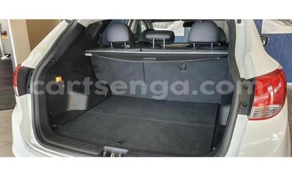 Nunua Ilio tumika Hyundai ix35 Silver Gari ndani ya Manzini nchini Manzini Nunua Ilio tumika Hyundai ix35 Silver Gari ndani ya Manzini nchini Manzini