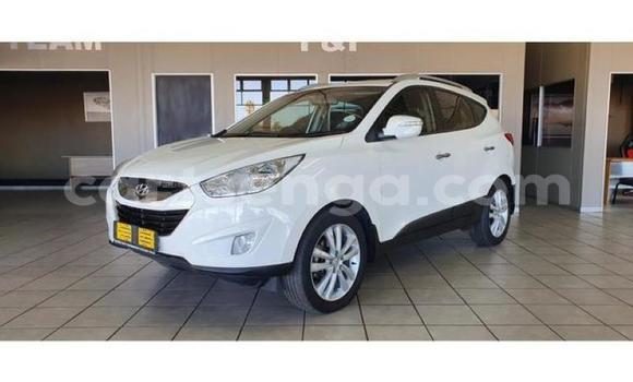 Nunua Ilio tumika Hyundai ix35 Silver Gari ndani ya Manzini nchini Manzini Nunua Ilio tumika Hyundai ix35 Silver Gari ndani ya Manzini nchini Manzini