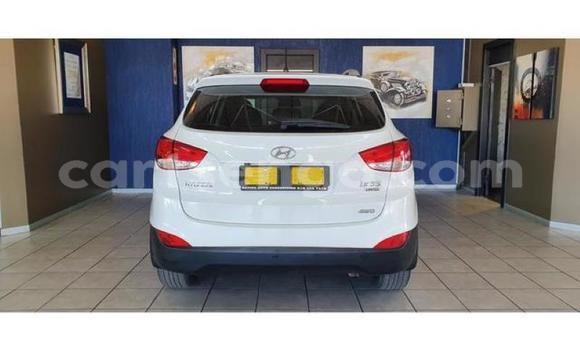 Nunua Ilio tumika Hyundai ix35 Silver Gari ndani ya Manzini nchini Manzini Nunua Ilio tumika Hyundai ix35 Silver Gari ndani ya Manzini nchini Manzini