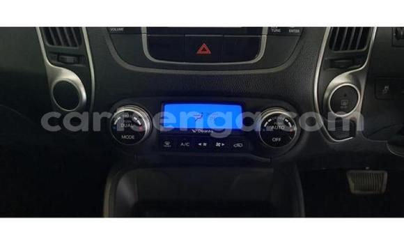 Nunua Ilio tumika Hyundai ix35 Silver Gari ndani ya Manzini nchini Manzini Nunua Ilio tumika Hyundai ix35 Silver Gari ndani ya Manzini nchini Manzini