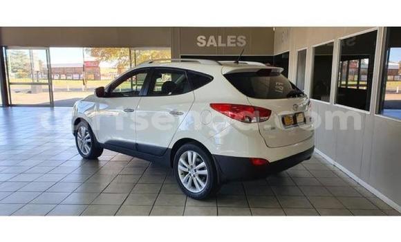 Nunua Ilio tumika Hyundai ix35 Silver Gari ndani ya Manzini nchini Manzini Nunua Ilio tumika Hyundai ix35 Silver Gari ndani ya Manzini nchini Manzini