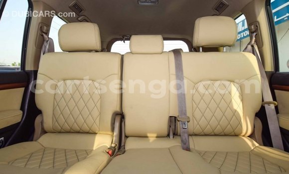 Buy Import Toyota Land Cruiser White Car in Import - Dubai in Hhohho Buy Import Toyota Land Cruiser White Car in Import - Dubai in Hhohho