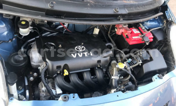 Buy Used Toyota Yaris Blue Car in Bhunya in Manzini Buy Used Toyota Yaris Blue Car in Bhunya in Manzini