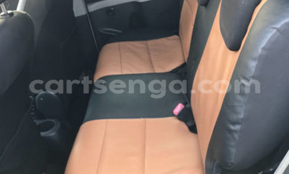 Buy Used Toyota Yaris Blue Car in Bhunya in Manzini Buy Used Toyota Yaris Blue Car in Bhunya in Manzini