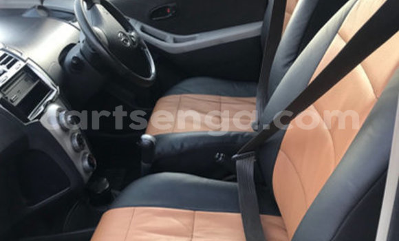 Buy Used Toyota Yaris Blue Car in Bhunya in Manzini Buy Used Toyota Yaris Blue Car in Bhunya in Manzini