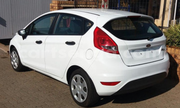 Buy Used Ford Fiesta White Car in Bhunya in Manzini Buy Used Ford Fiesta White Car in Bhunya in Manzini