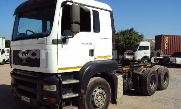 Nunua Ilio tumika Marcos LM 400 White Gari ndani ya Bhunya nchini Manzini Nunua Ilio tumika Marcos LM 400 White Gari ndani ya Bhunya nchini Manzini