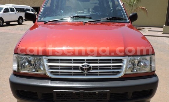 Buy Used Toyota Comfort Red Car in Ezulwini in Hhohho Buy Used Toyota Comfort Red Car in Ezulwini in Hhohho