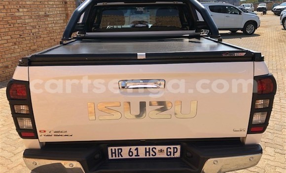 Acheter Occasion Voiture Isuzu KB Blanc à Manzini, Manzini Acheter Occasion Voiture Isuzu KB Blanc à Manzini, Manzini