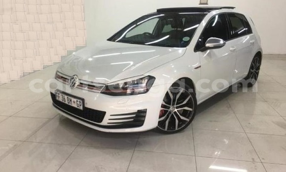Buy Used Volkswagen Golf GTI White Car in Big Bend in Lubombo District Buy Used Volkswagen Golf GTI White Car in Big Bend in Lubombo District