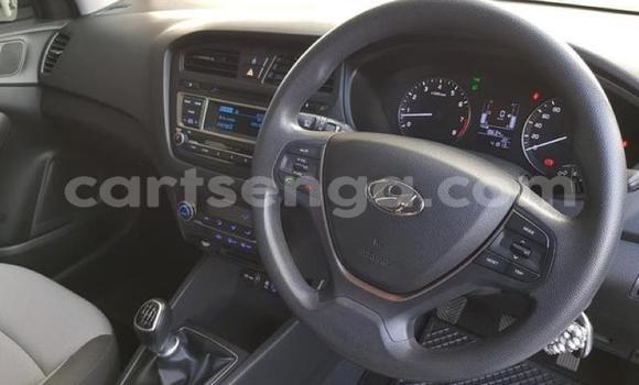 Nunua Ilio tumika Hyundai i20 White Gari ndani ya Manzini nchini Manzini Nunua Ilio tumika Hyundai i20 White Gari ndani ya Manzini nchini Manzini