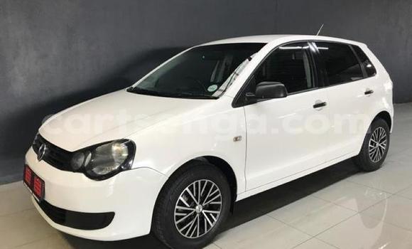 Nunua Ilio tumika Volkswagen Polo White Gari ndani ya Big Bend nchini Wilaya ya Lubombo Nunua Ilio tumika Volkswagen Polo White Gari ndani ya Big Bend nchini Wilaya ya Lubombo