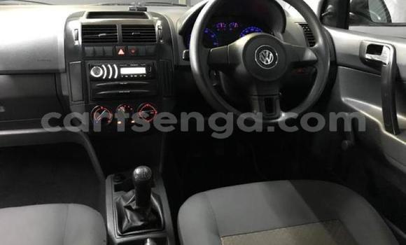 Nunua Ilio tumika Volkswagen Polo White Gari ndani ya Big Bend nchini Wilaya ya Lubombo Nunua Ilio tumika Volkswagen Polo White Gari ndani ya Big Bend nchini Wilaya ya Lubombo