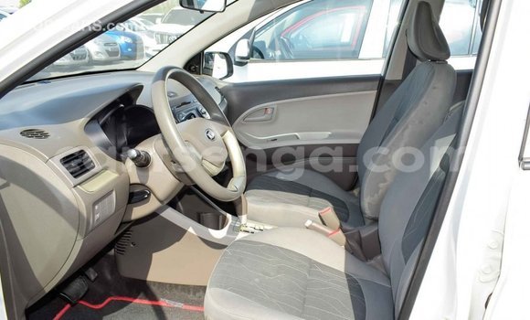 Nunua Imported Kia Picanto White Gari ndani ya Import - Dubai nchini Hhohho Nunua Imported Kia Picanto White Gari ndani ya Import - Dubai nchini Hhohho