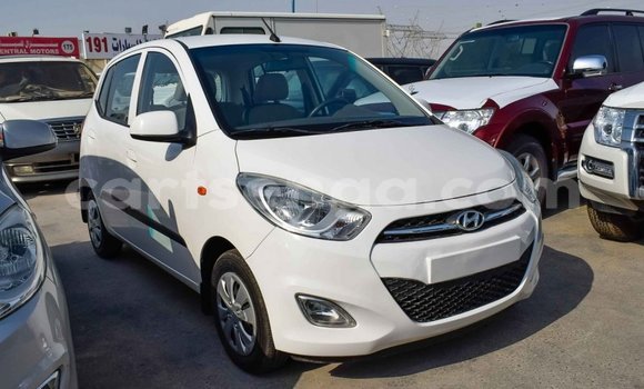 Buy Import Hyundai i10 White Car in Import - Dubai in Hhohho Buy Import Hyundai i10 White Car in Import - Dubai in Hhohho