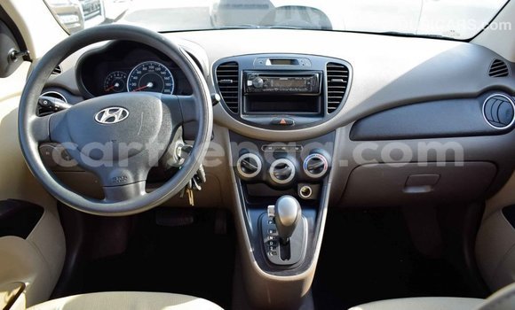 Buy Import Hyundai i10 White Car in Import - Dubai in Hhohho Buy Import Hyundai i10 White Car in Import - Dubai in Hhohho