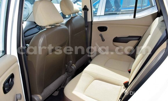 Buy Import Hyundai i10 White Car in Import - Dubai in Hhohho Buy Import Hyundai i10 White Car in Import - Dubai in Hhohho