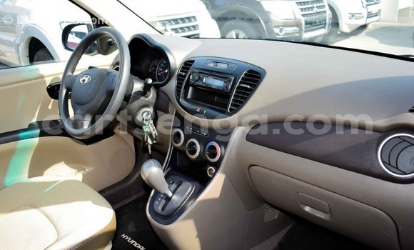 Buy Import Hyundai i10 White Car in Import - Dubai in Hhohho Buy Import Hyundai i10 White Car in Import - Dubai in Hhohho