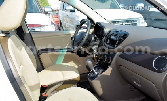 Buy Import Hyundai i10 White Car in Import - Dubai in Hhohho Buy Import Hyundai i10 White Car in Import - Dubai in Hhohho